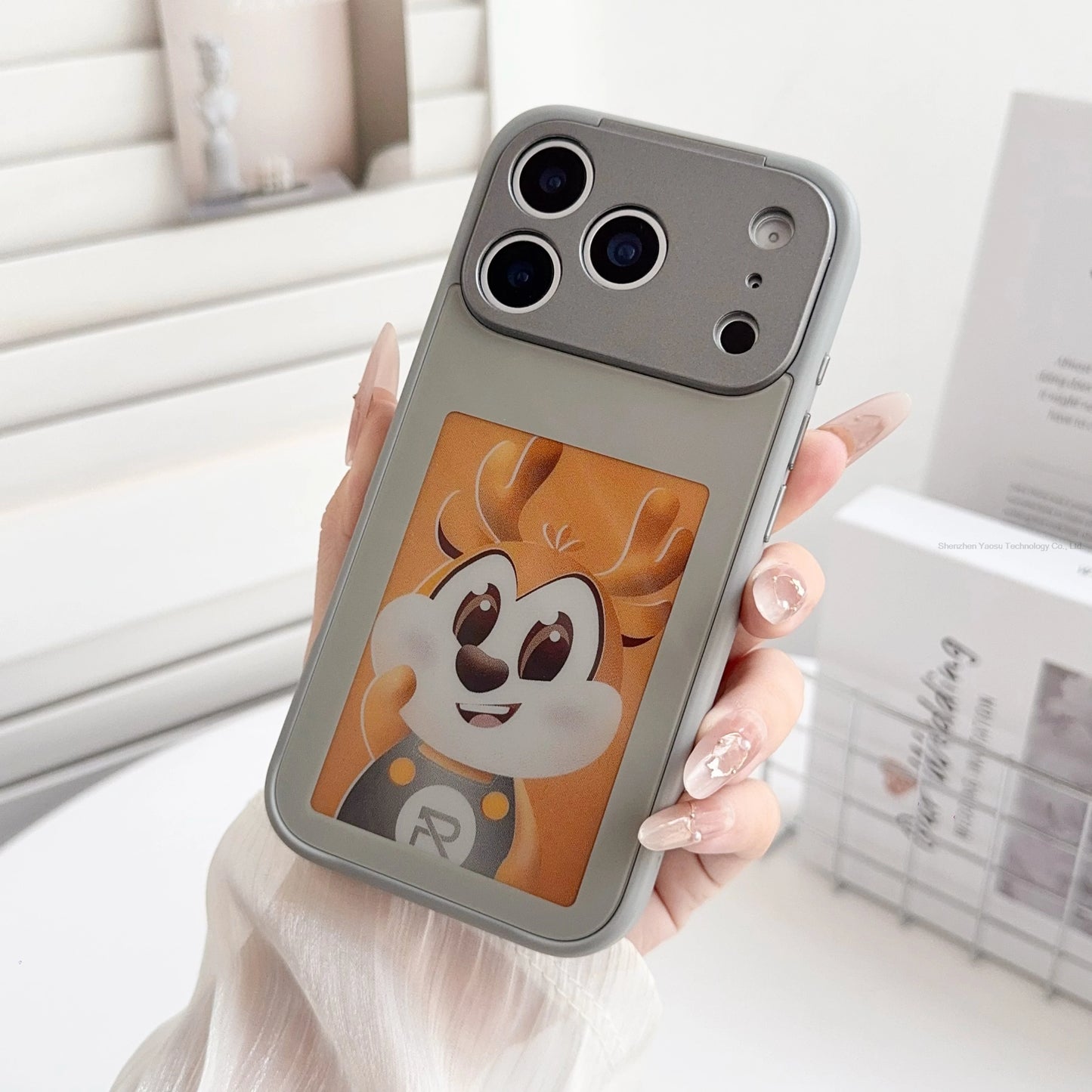 Smart NFC Phone Case - Instantly Turn Your Phone Case Into a Custom Moving Display and battery Free!